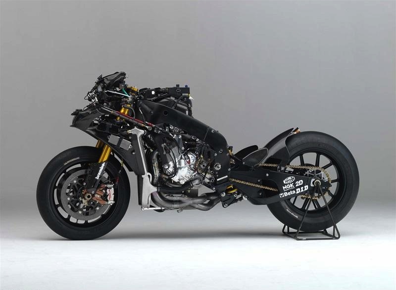 Yamaha YZR-M1 2006 Yamaha YZR-M1 2006