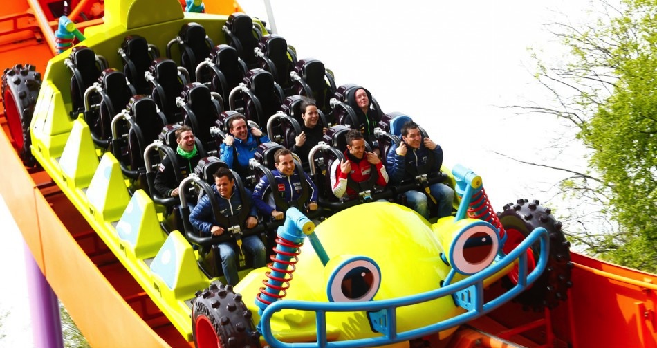 Гонщики чемпионата мира MotoGP в Диснейленде Гонщики чемпионата мира MotoGP в Диснейленде