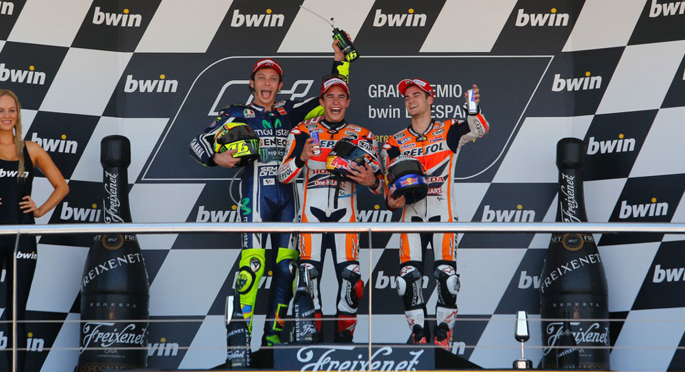 Подиум MotoGP Гран-При Испании 2014 (Росси, Маркес, Педроса)