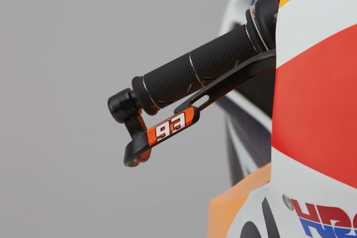 2016-Honda-RC213V-Marc-Marquez-13