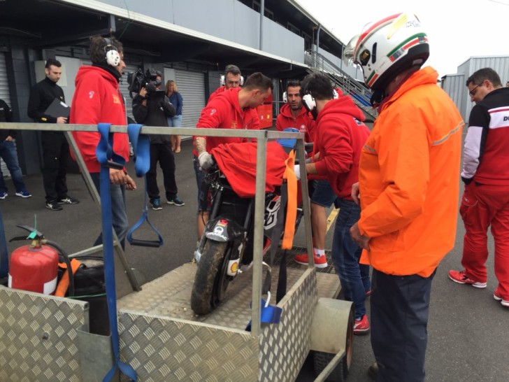 Авария Данило Петруччи в Австралии (тесты, 2015)