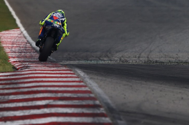 Валентино Росси, Movistar Yamaha MotoGP, тесты 2016