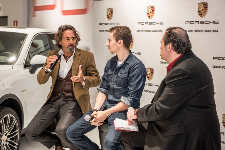 Лоренсо в Centro Porsche Barcelona