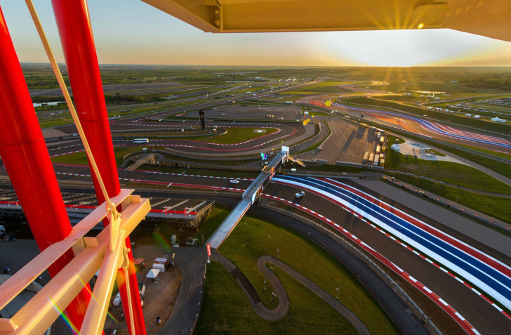 Закат над Circuit of the Americas