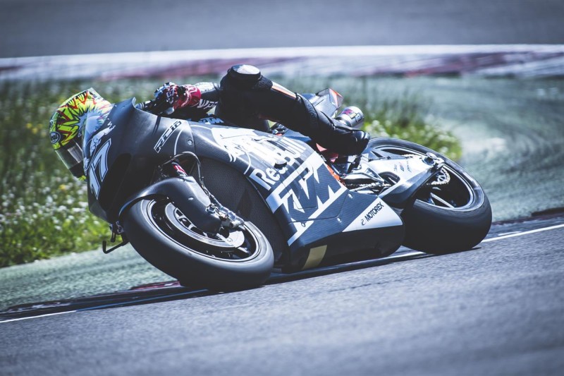 Карел Абрахам на KTM RC16