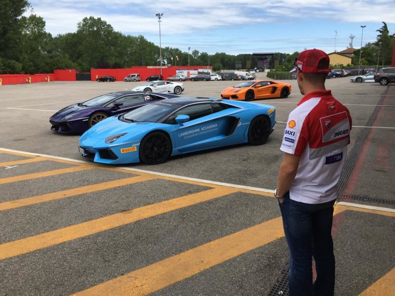 Стоунер в Lamborghini Accademia