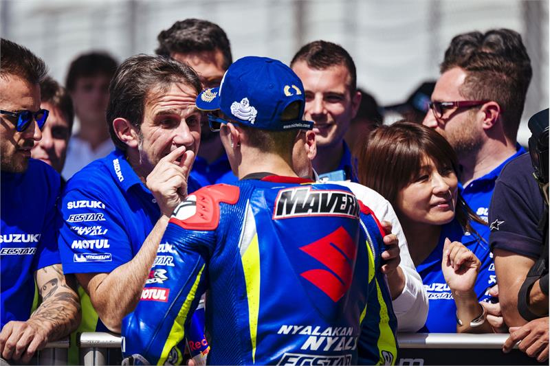 Маверик Виньялес и Бривио