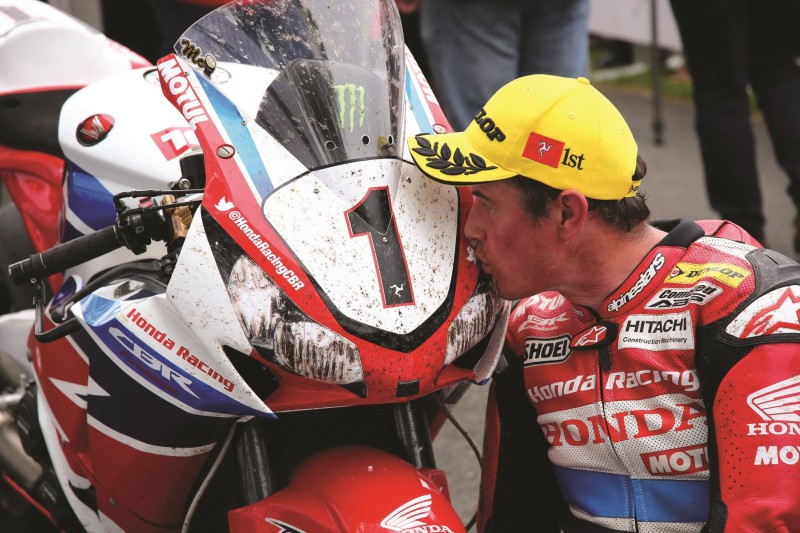 Джон МакГиннес на Isle of Man TT 2015