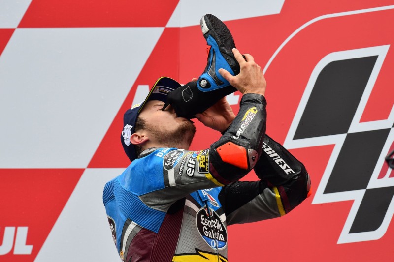 Джек Миллер, Ассен, победа, шампанское из ботинка