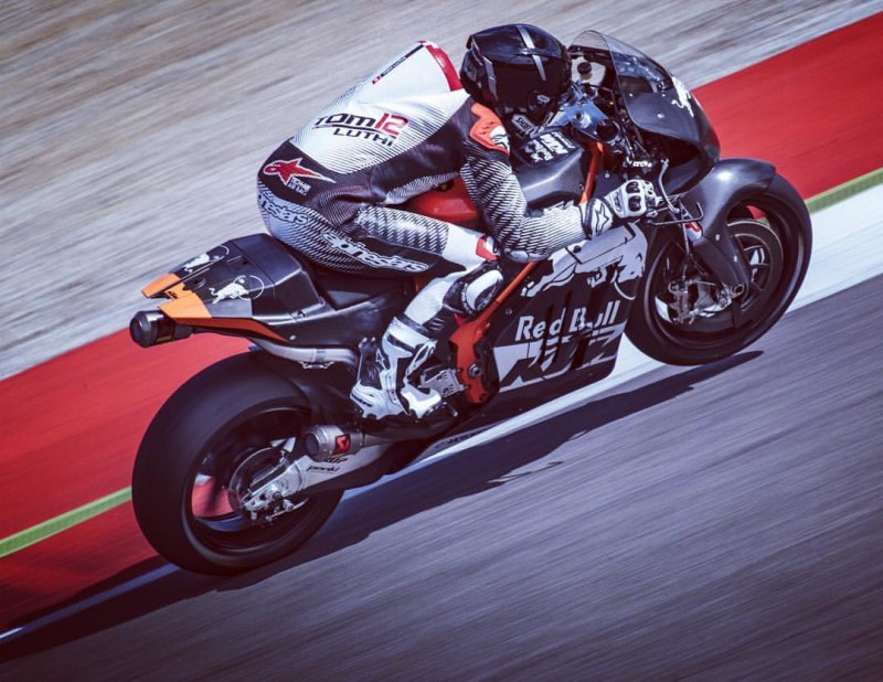 Томас Люти, тесты KTM