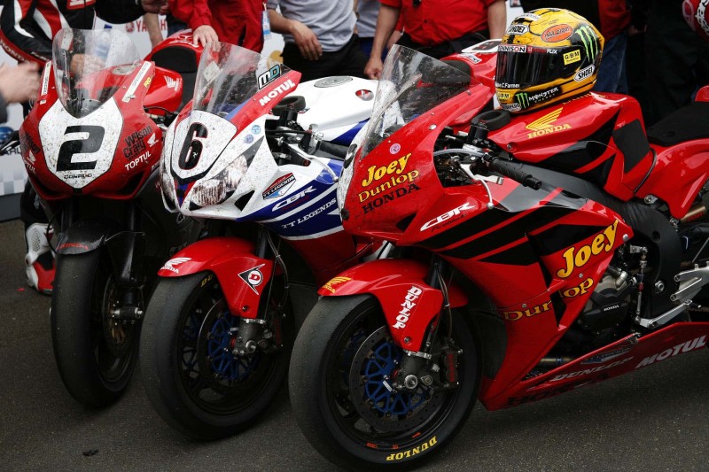 Honda Fireblade на Isle of Man TT 2013