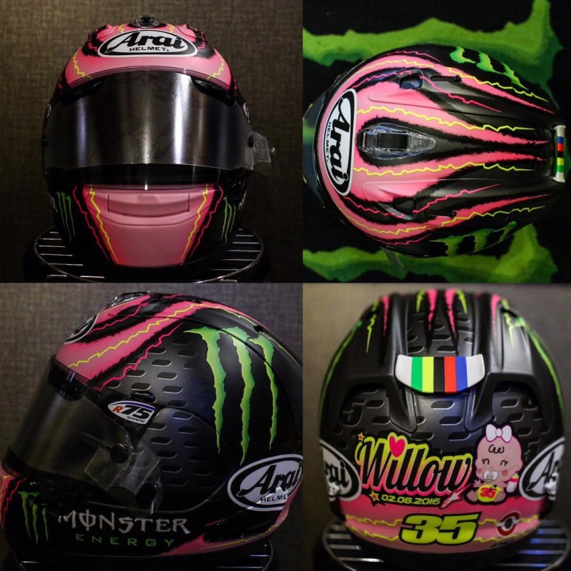 Уиллоу Крачлоу, шлем Кэла