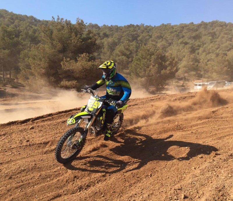 Кроссовая Yamaha Андреа Ианноне