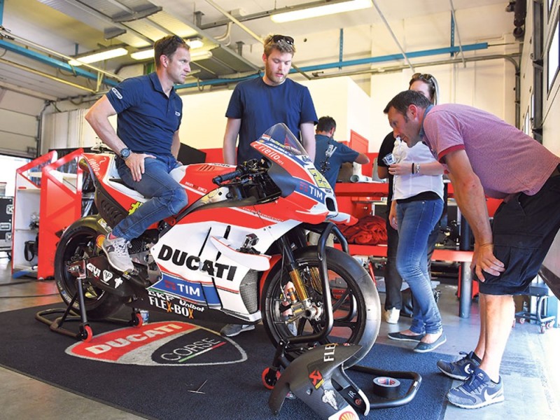 Нил Ходжсон