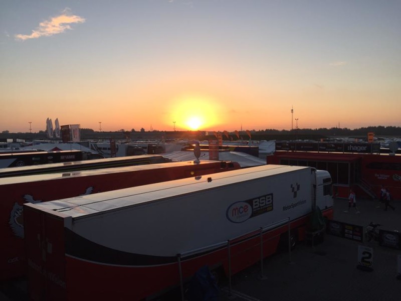 Паддок British Superbike (Ассен, 2016)