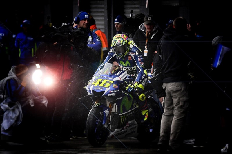 Валентино Росси, пит-лейн