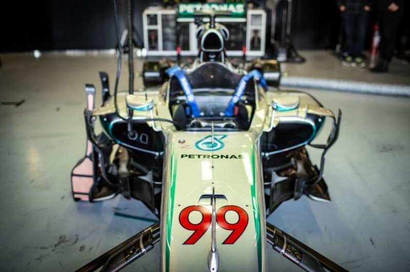 Хорхе Лоренсо протестировал формульный Mercedes