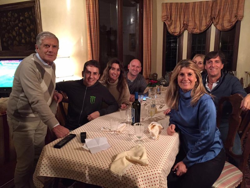 Агостини и Лоренсо (2016)