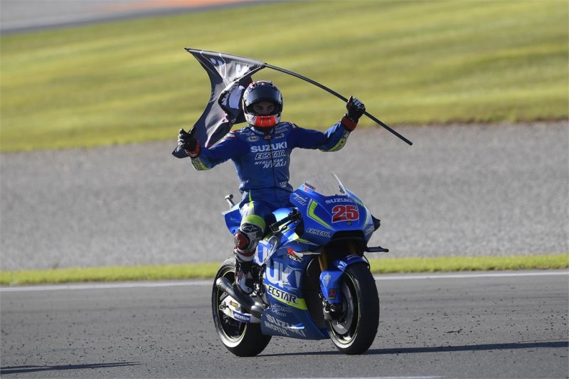 Маверик Виньялес