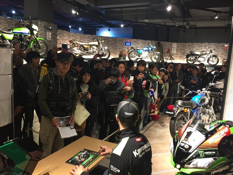Джонатан Рей в музее Kawasaki (2016)