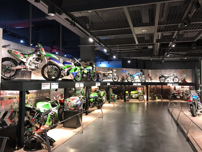 Джонатан Рей в музее Kawasaki (2016)