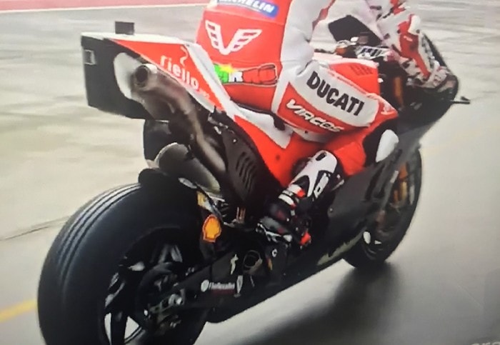 Ducati начала тестировать новые аэродинамические решения