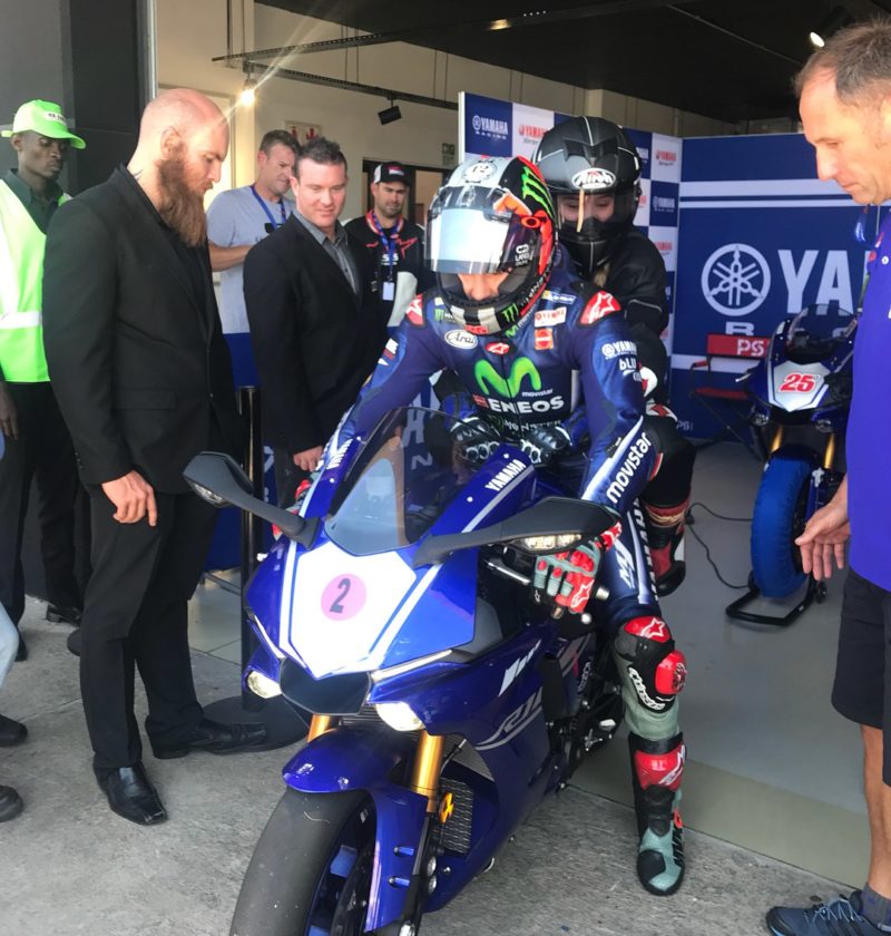 Виньялес и Льовера на Yamaha R World Riding Experience