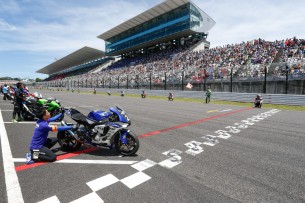 Старт Suzuka 8-Hours 2015