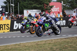 Валентино Росси, Марк Маркес, Хорхе Лоренцо. Гран-При Чехии, MotoGP 2015