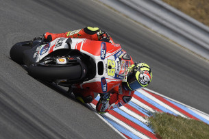 Ианноне и Довицозо, Гран-При Чехии, MotoGP 2015