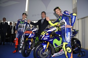 Лоренцо и Росси на презентации Movistar Yamaha 2016