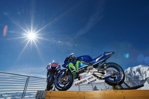 Movistar Yamaha MotoGP отдохнула на горнолыжном курорте с M1