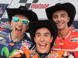 Селфи, MotoGP Гран-При Америк 2016, Остин. Лоренсо, Маркес, Ианноне