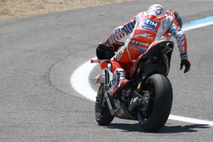 Андреа Довициозо, вода, колесо, технические проблемы