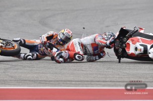 Авария Дани Педросы и Андреа Довициозо в гонке MotoGP Гран-При Америк 2016