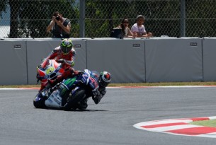 Авария Хорхе Лоренсо и Андреа Ианноне, гонка MotoGP Гран-При Каталонии 2016