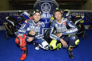 Лоренсо и Росси на презентации Yamaha Factory Racing 2013