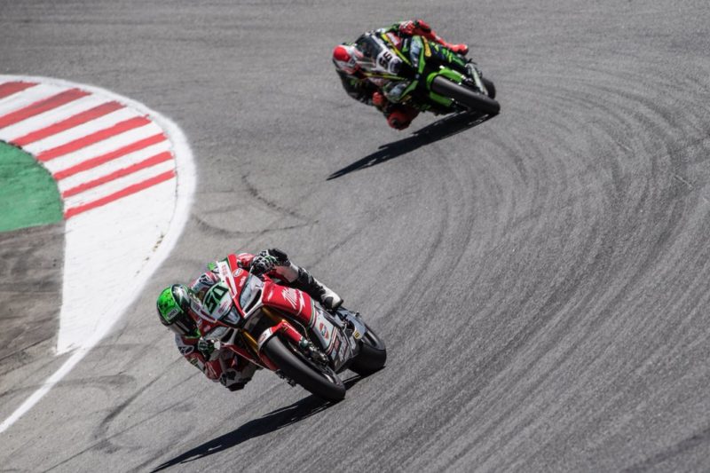 Юджин Лаверти на подиуме в Лагуна Секе (WSBK, 2018)