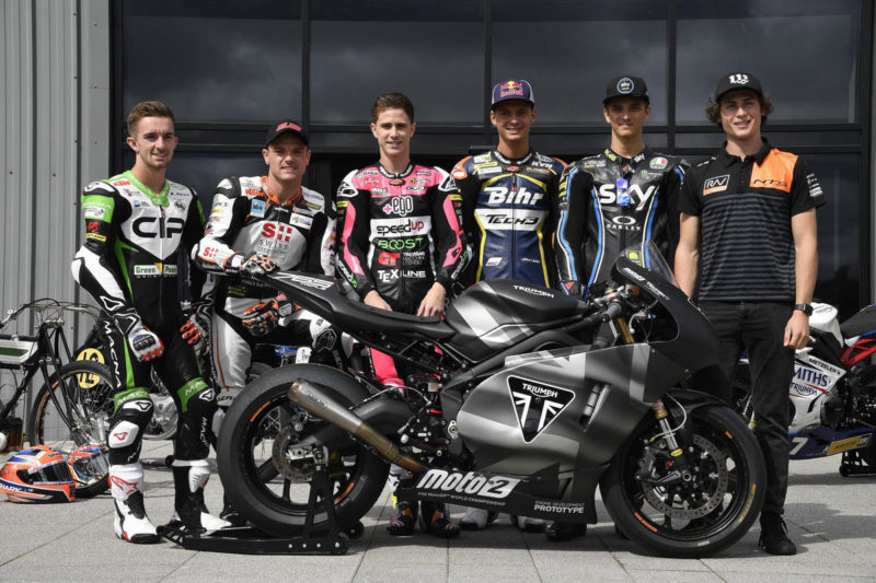 Гонщики Moto2 на заводе Triumph