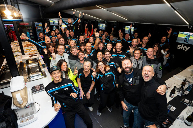 Франческо Баньяйя подарили байк Moto2