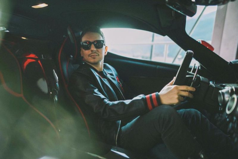 Хорхе Лоренсо и Ferrari LaFerrari