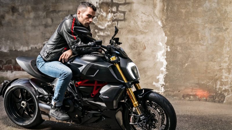 Данило Петруччи в рекламе Ducati Diavel 2019