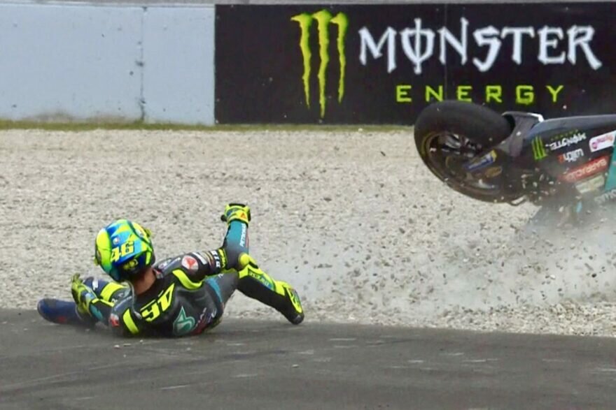 падение Валентино Росси