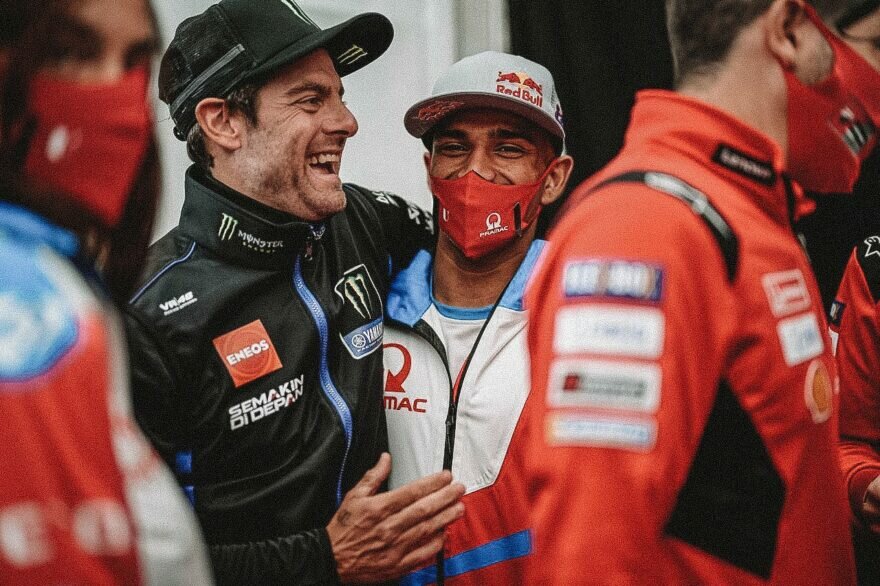 Кэл Крачлоу, Хорхе Мартин