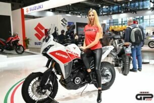 горячие девчонки на мотоциклах