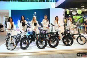 горячие девчонки на мотоциклах