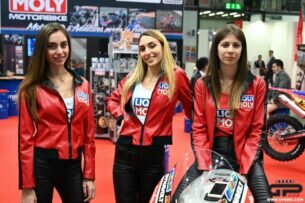 горячие девчонки на мотоциклах