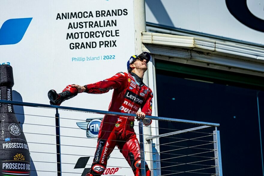 Пекко Баньяйя – великий метатель мотоботов