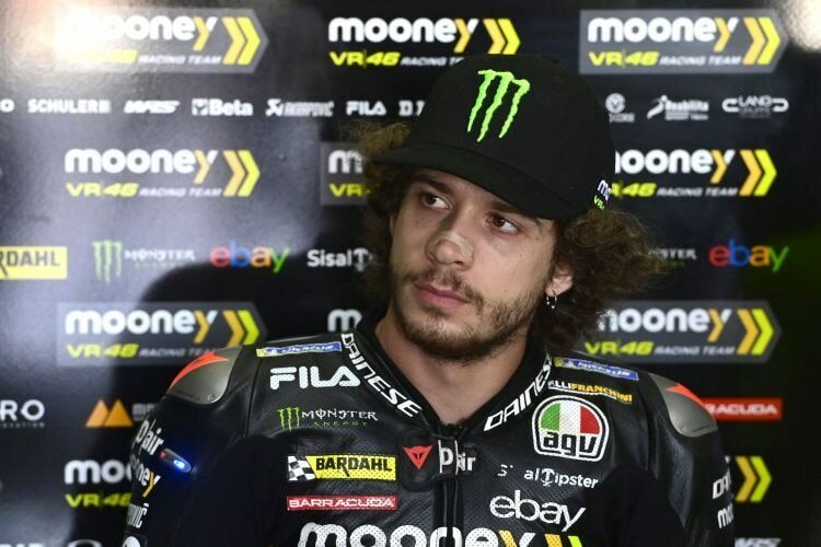 Марко Беццекки на спринте Бурирама