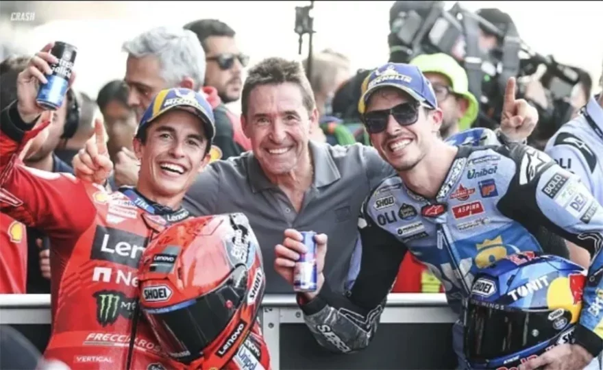 Марк, Алекс и Папа Жулиа Маркесы